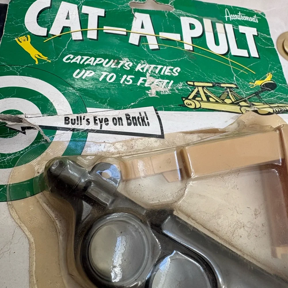 Cat-A-Pult Cat Toy - Gray and Tan